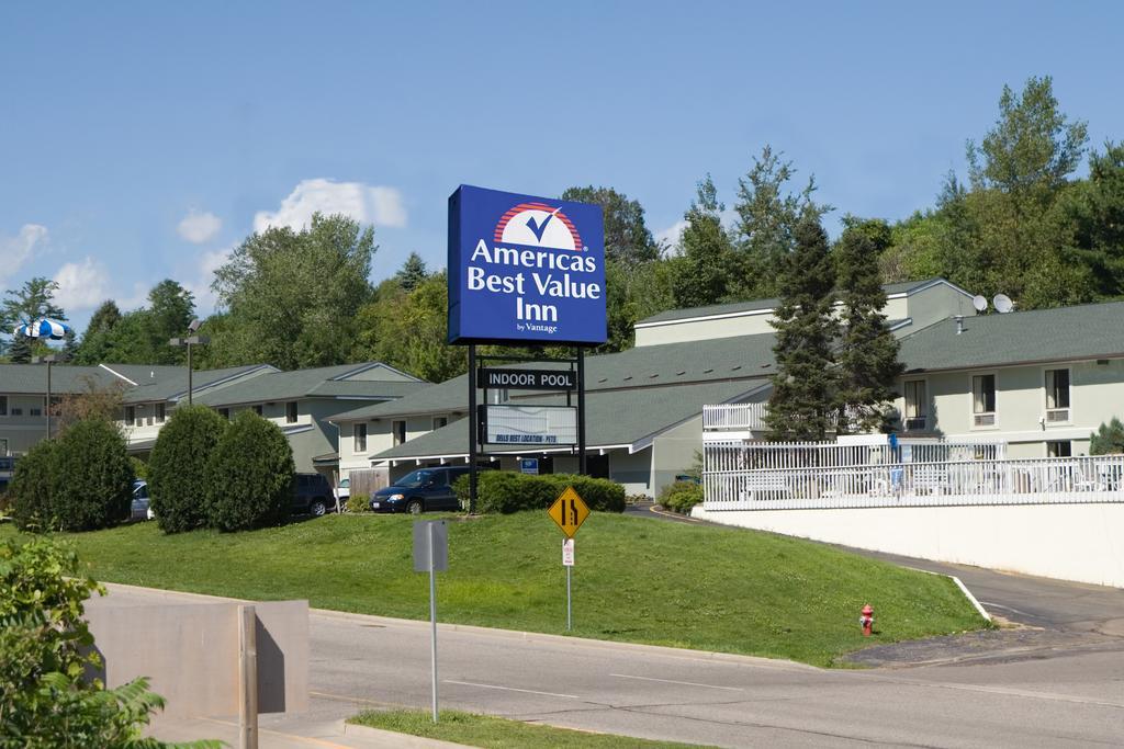 Days Inn & Suites By Wyndham Wisconsin Dells Zewnętrze zdjęcie