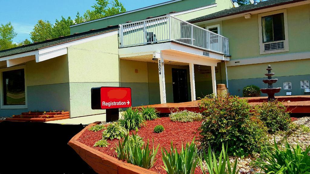 Days Inn & Suites By Wyndham Wisconsin Dells Zewnętrze zdjęcie
