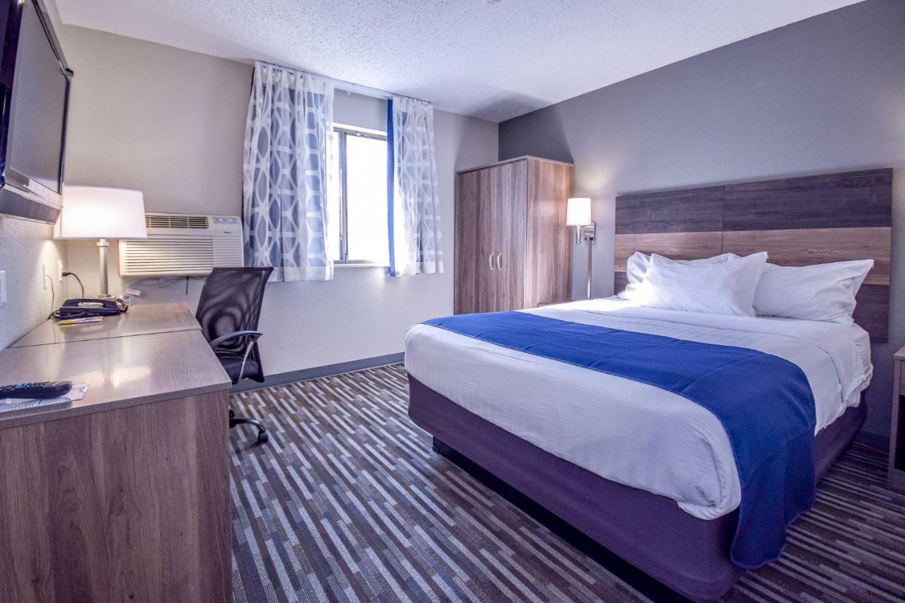 Days Inn & Suites By Wyndham Wisconsin Dells Zewnętrze zdjęcie