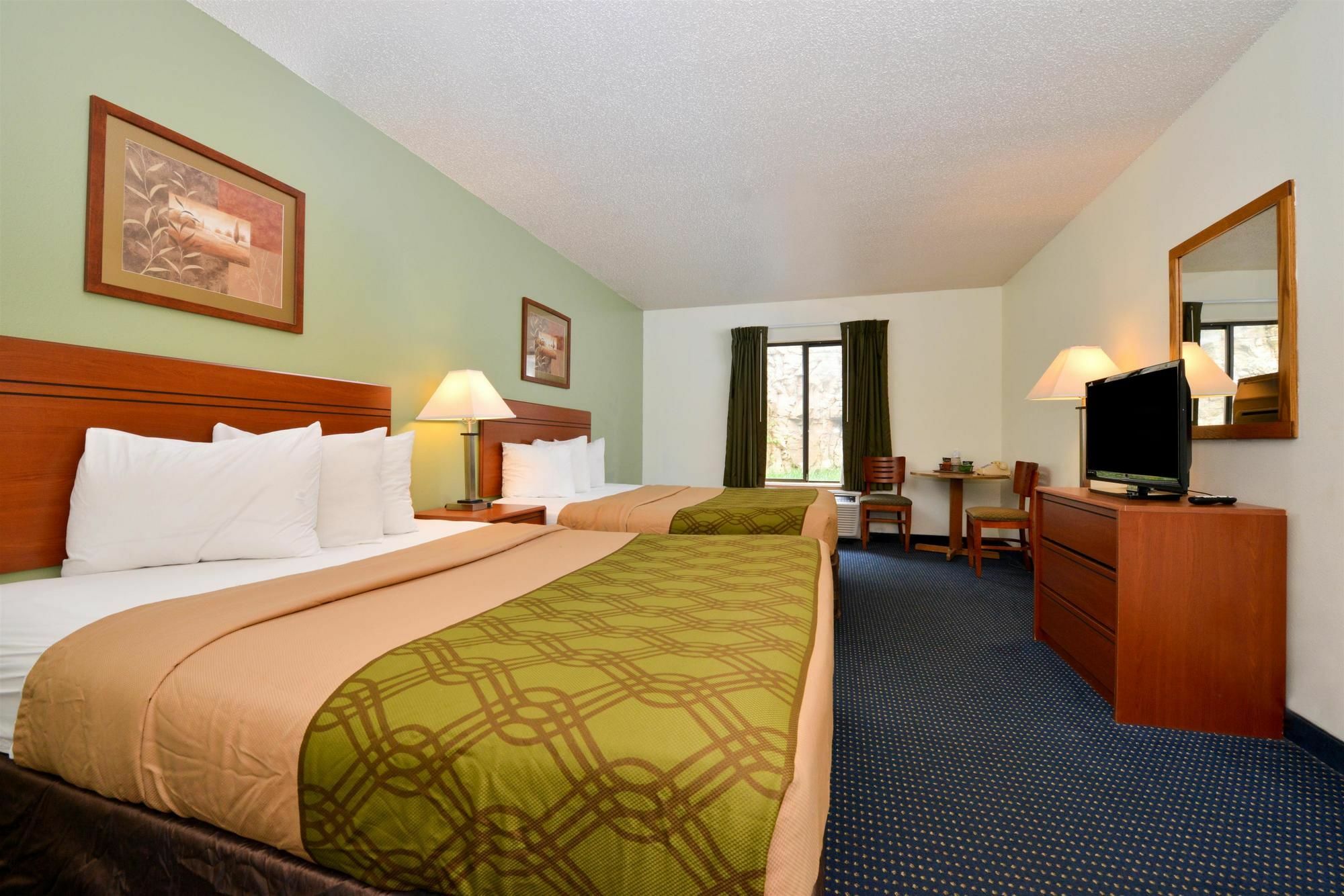 Days Inn & Suites By Wyndham Wisconsin Dells Zewnętrze zdjęcie